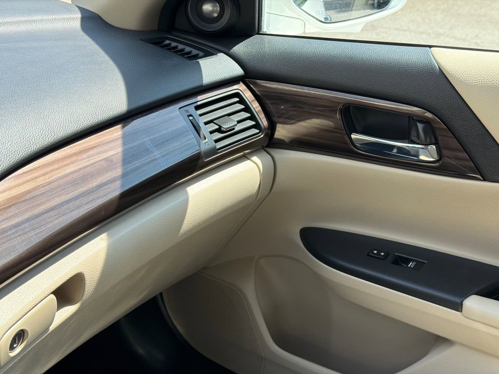 Used 2016 Honda Accord EX-L image 26