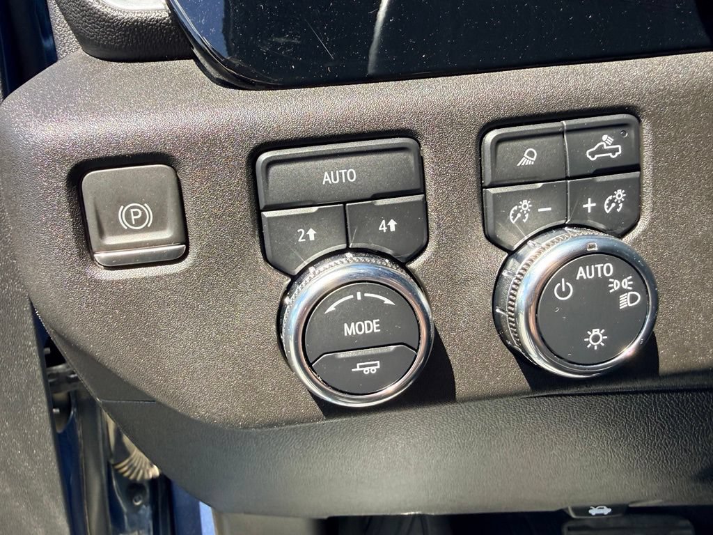 Used 2024 GMC Sierra 1500 SLE w/ Preferred Package AWD/4WD image 23