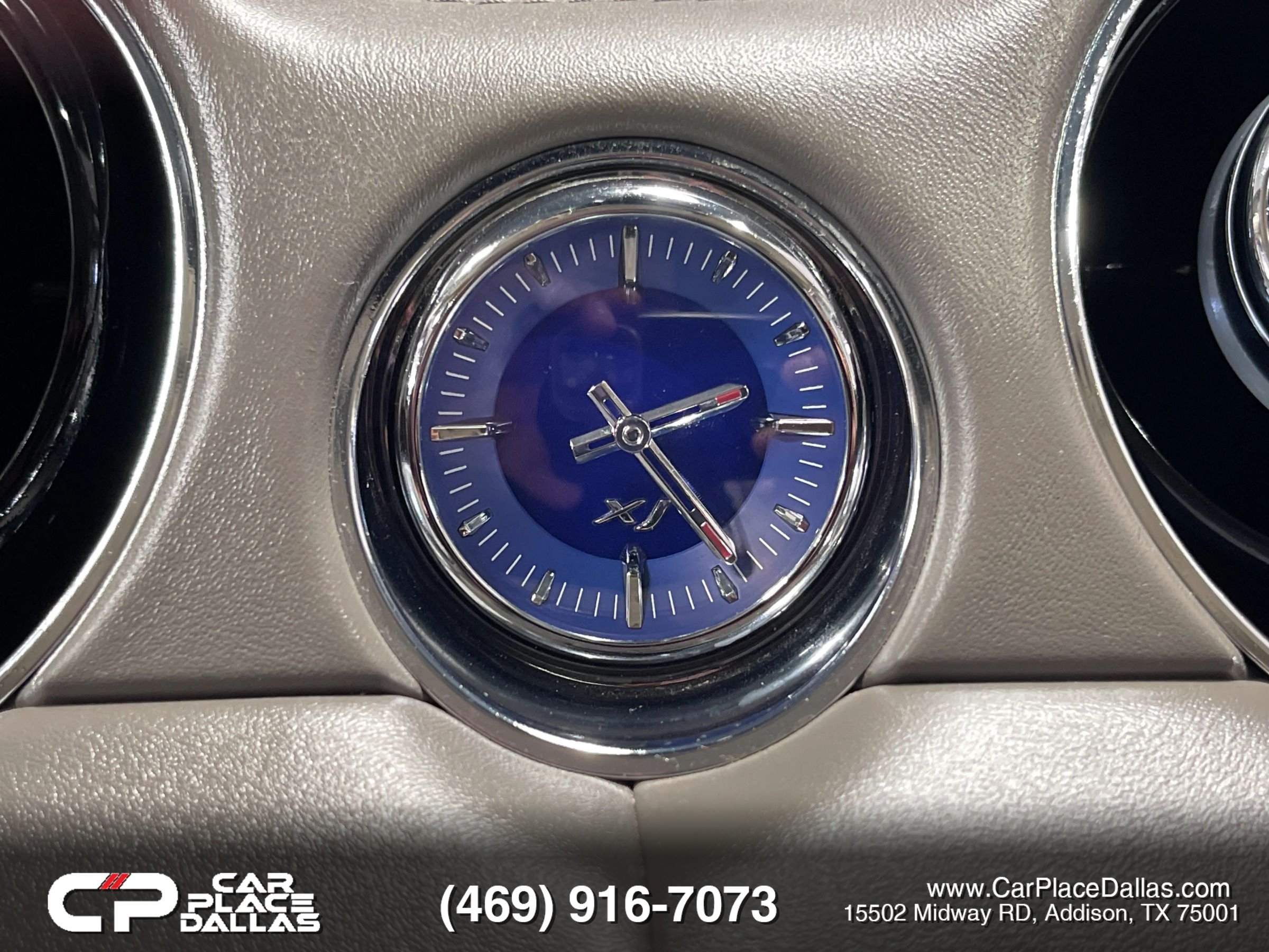 Used 2013 Jaguar XJ L Portfolio RWD image 40