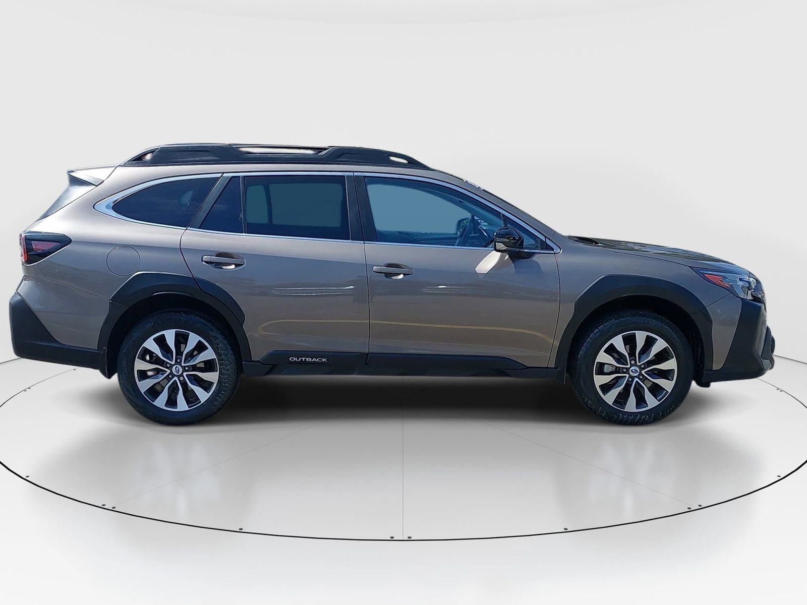 Certified 2023 Subaru Outback Limited AWD/4WD image 8