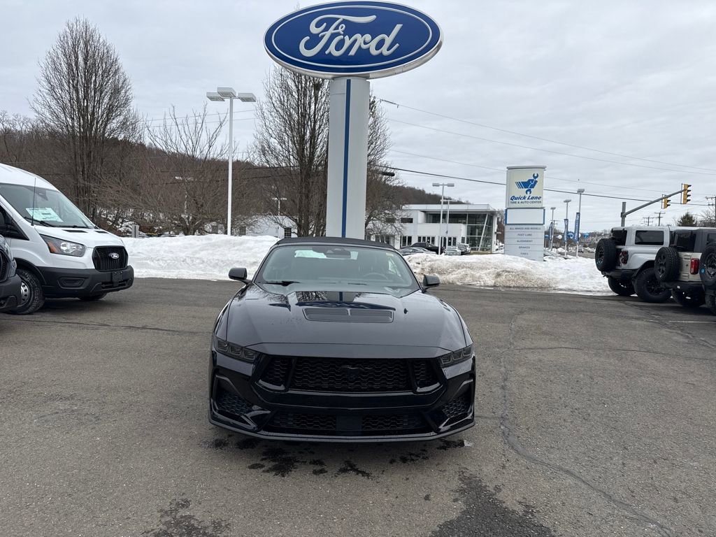 Used 2025 Ford Mustang GT Premium image 2