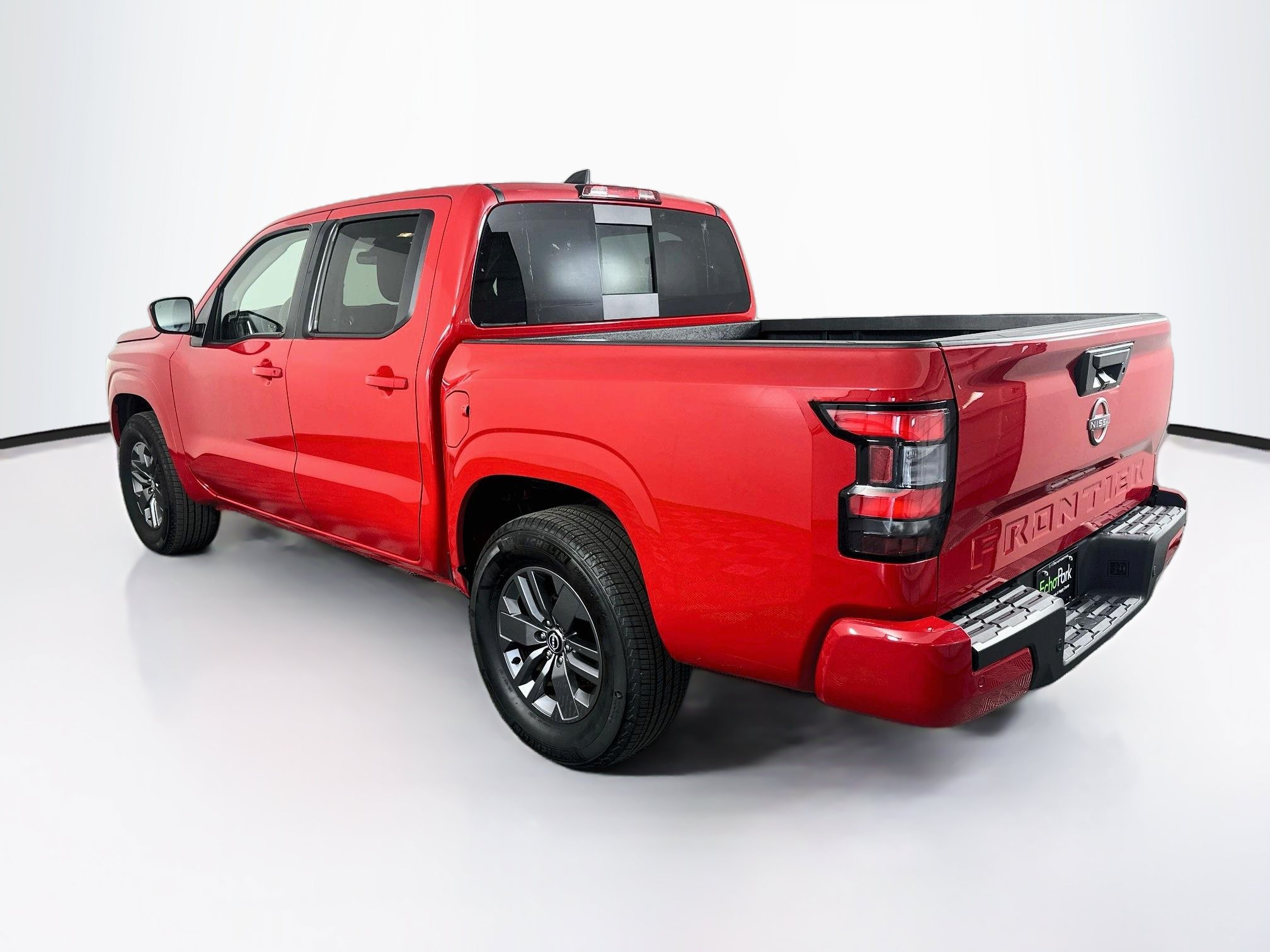 Used 2026 Nissan Frontier SV RWD image 5