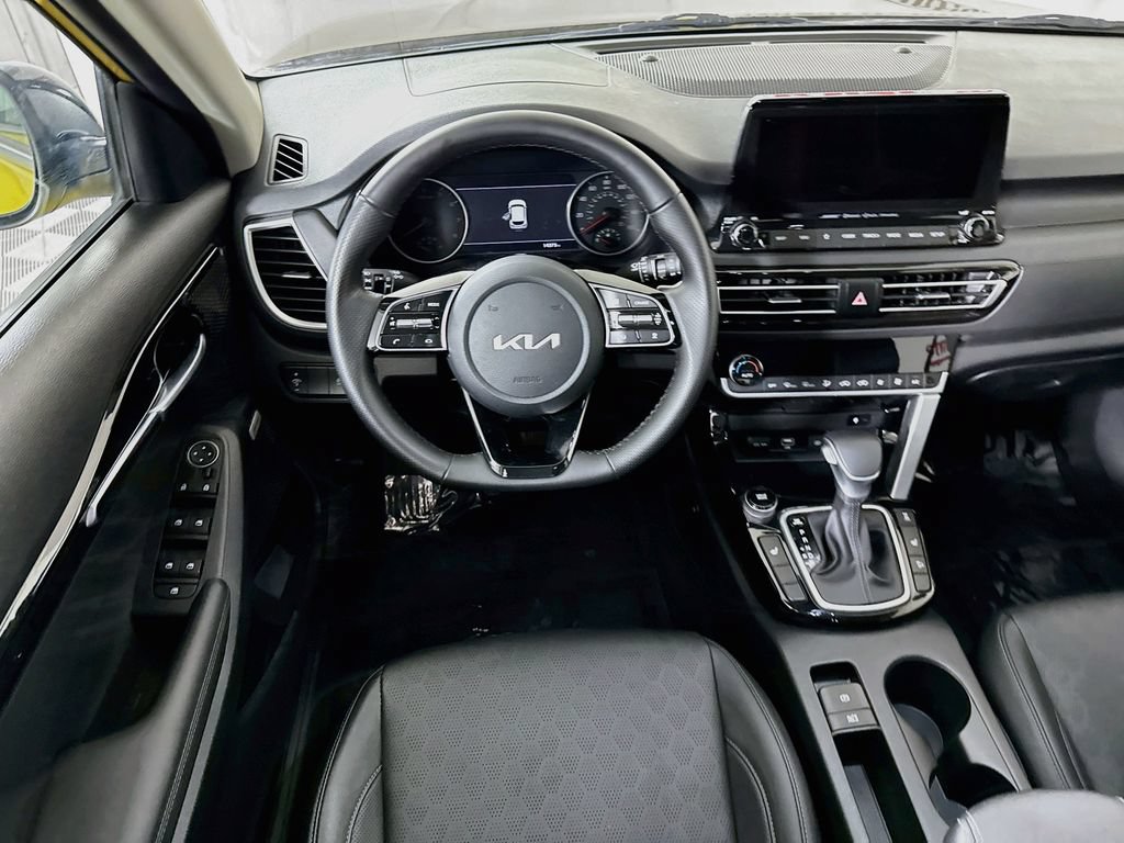 Used 2022 Kia Seltos SX AWD/4WD image 4