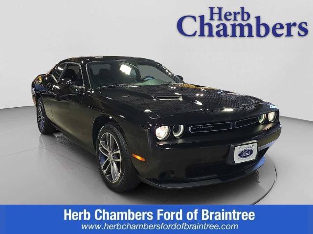 Used 2019 Dodge Challenger SXT AWD/4WD image 1