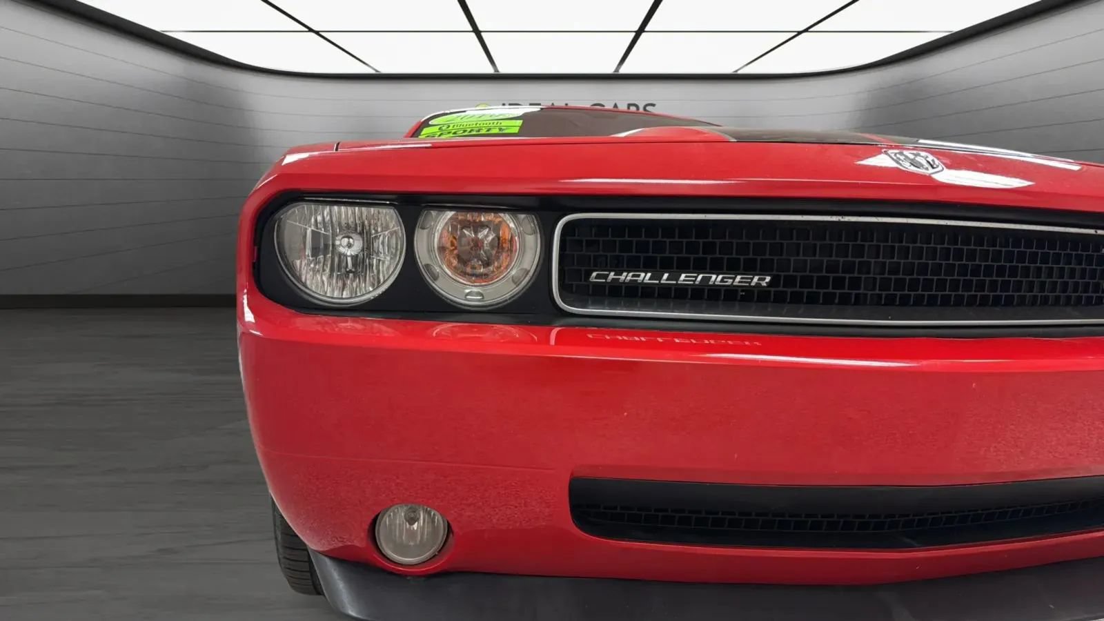 Used 2010 Dodge Challenger SE RWD image 28