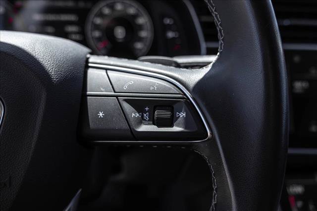 Used 2022 Audi Q8 Premium AWD/4WD image 15