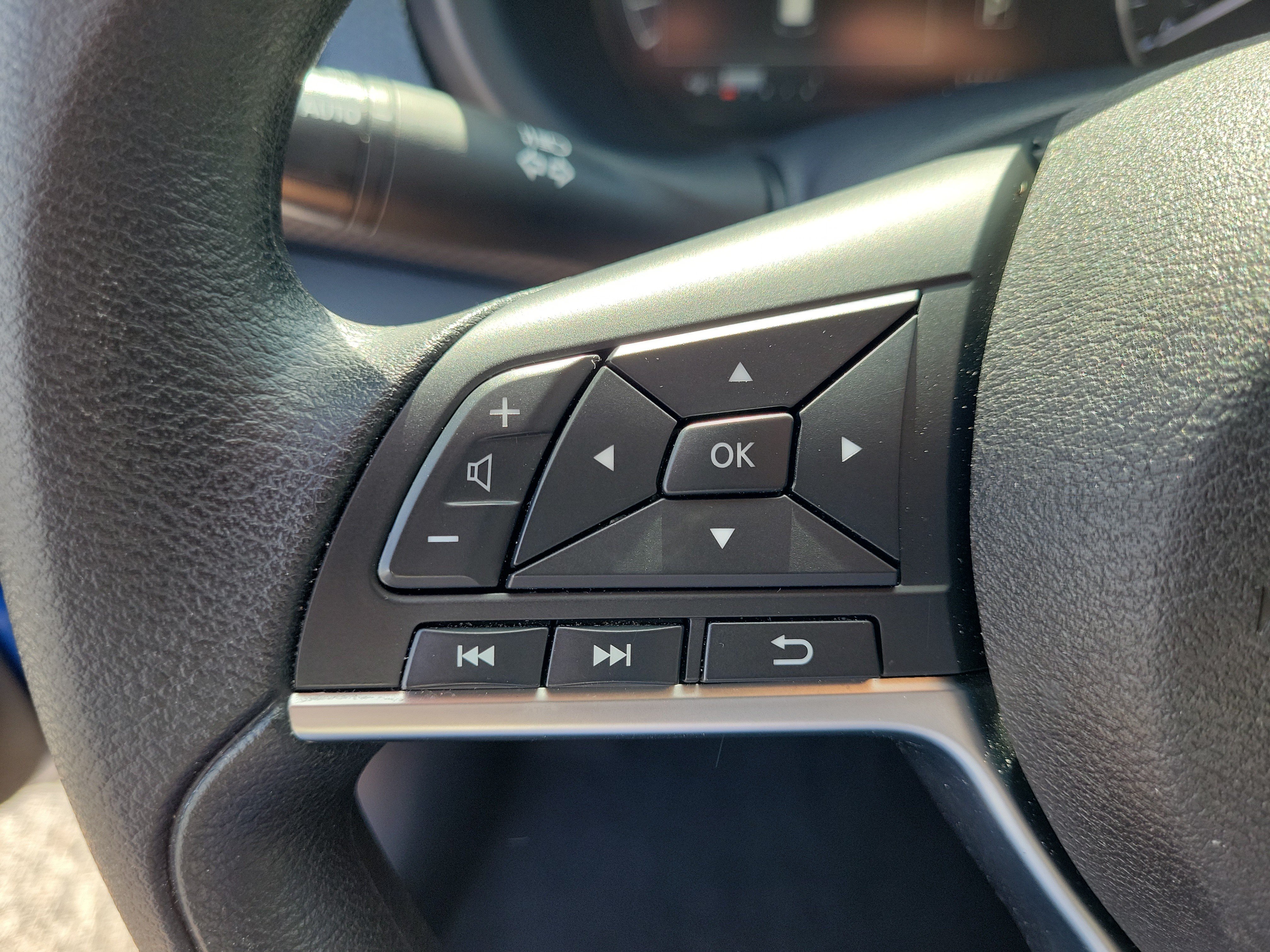 Certified 2024 Nissan Kicks SV FWD image 16