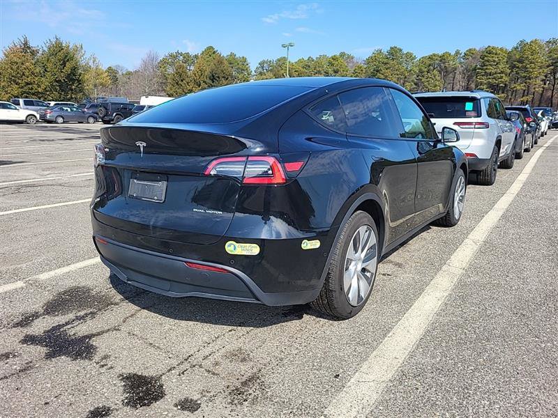 Used 2020 Tesla Model Y Long Range image 9