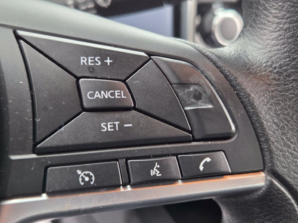 Used 2024 Nissan Versa SV w/ Trunk Package FWD image 31