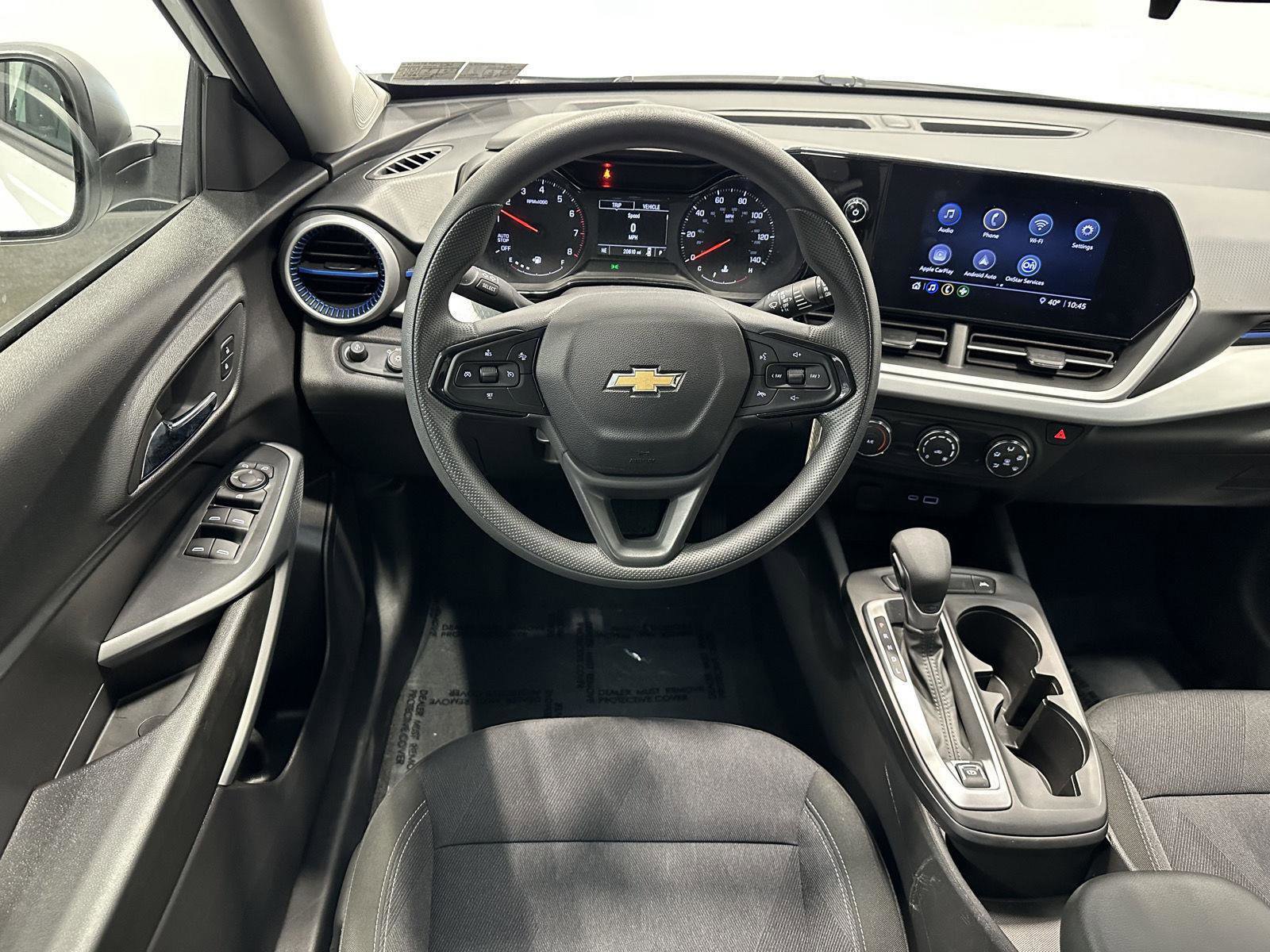 Used 2025 Chevrolet Trax LS FWD image 19