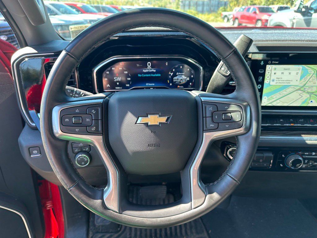 Used 2025 Chevrolet Silverado 1500 LT AWD/4WD image 8