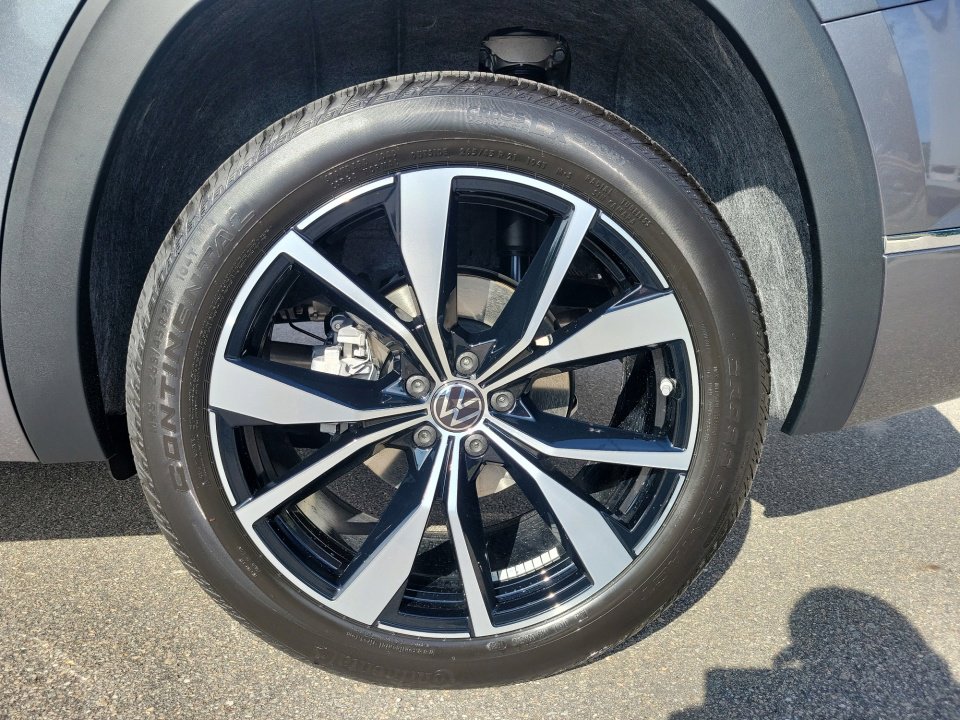 New 2025 Volkswagen Atlas SEL Premium R-Line image 27