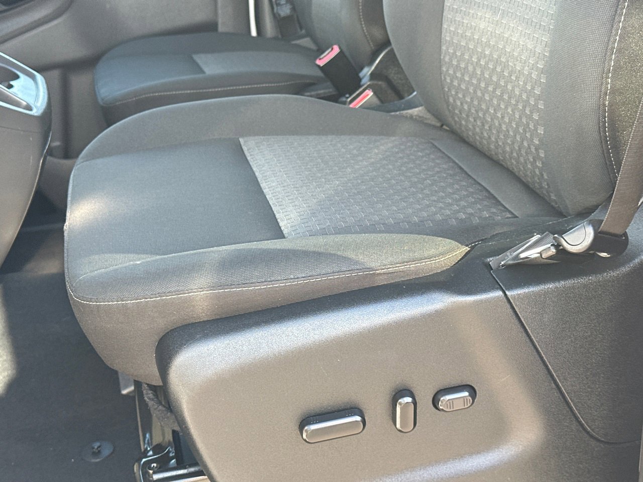 Used 2022 Ford Transit 350 XLT image 17