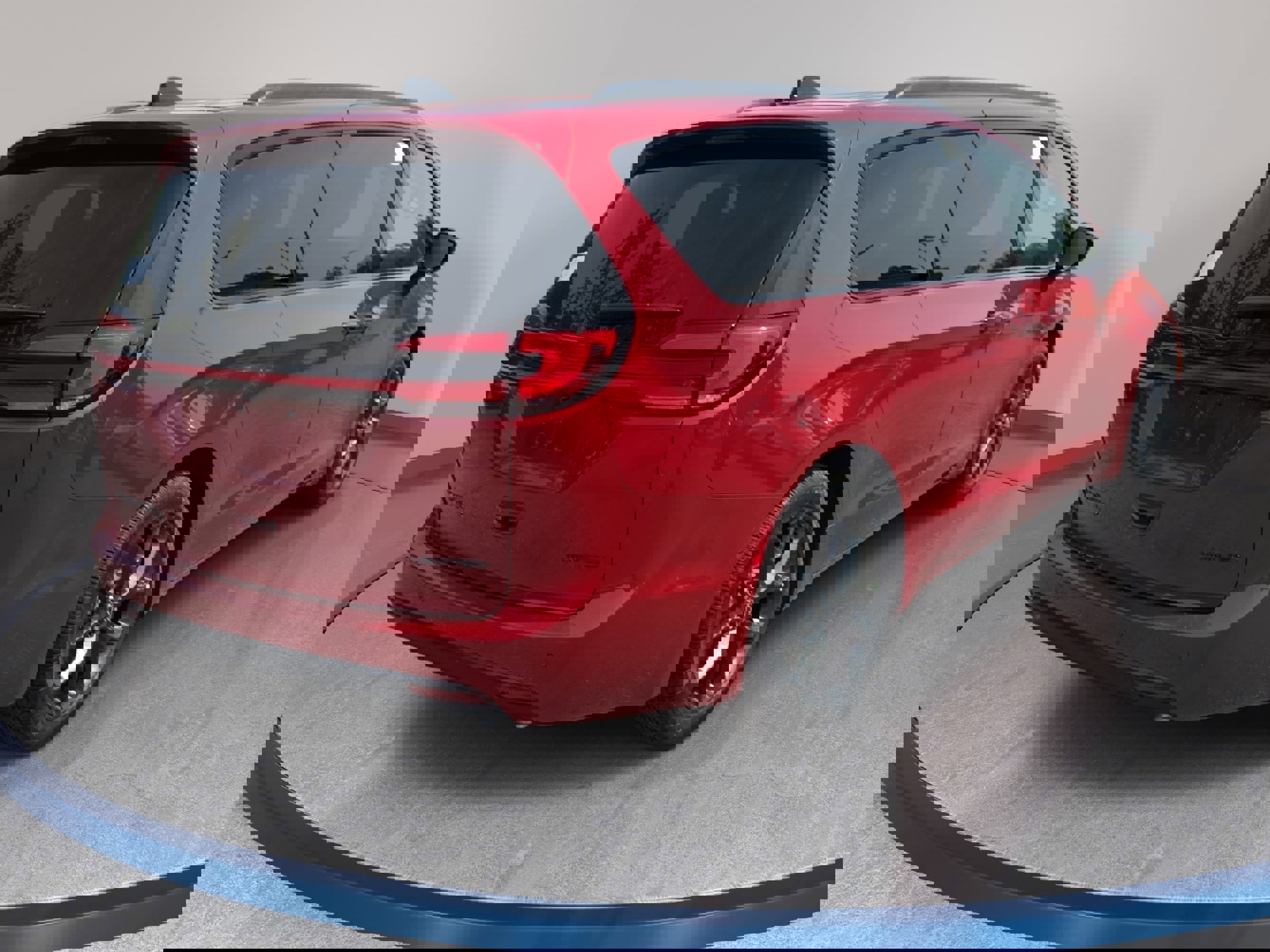 New 2026 Chrysler Pacifica Limited FWD image 5