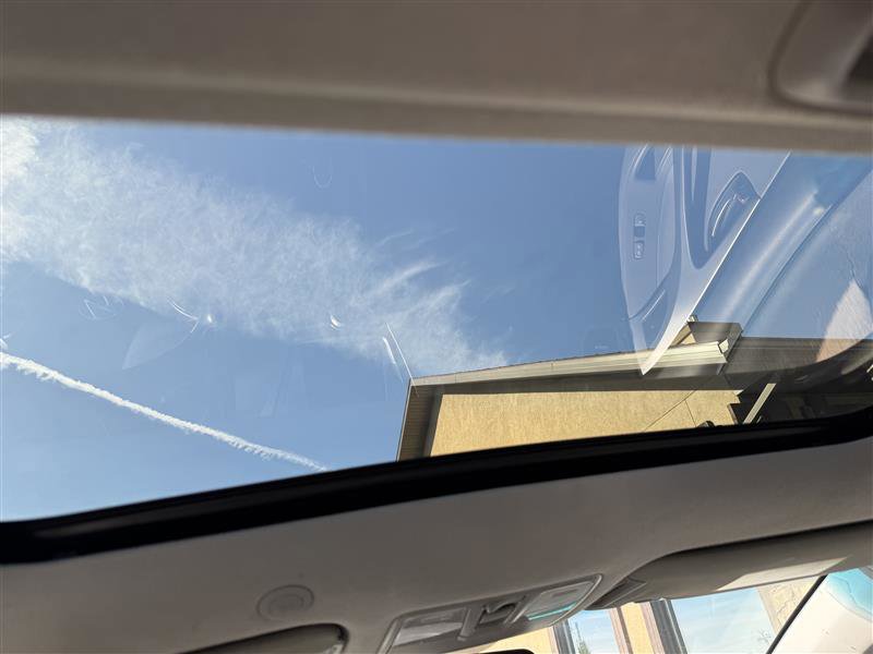 Used 2013 Hyundai Elantra Limited w/ Technology Pkg image 11