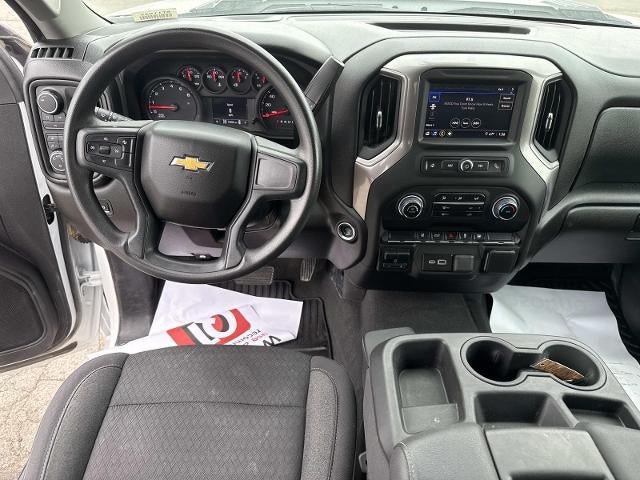Used 2025 Chevrolet Silverado 2500 Custom w/ Custom Convenience Package AWD/4WD image 18