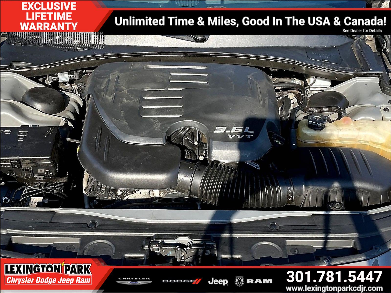 Used 2018 Chrysler 300 S RWD image 28
