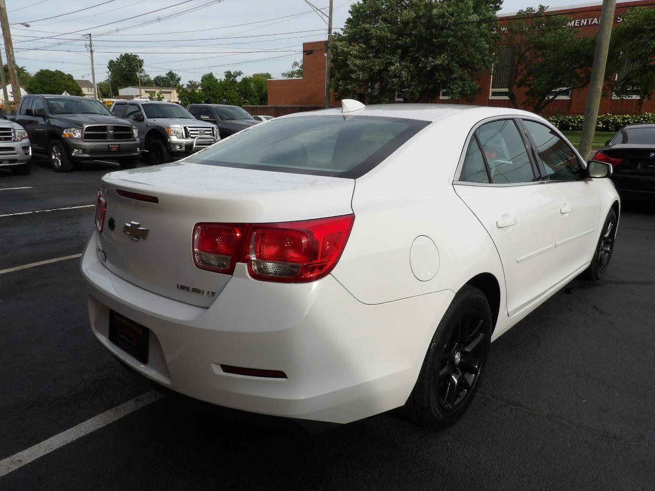 Used 2015 Chevrolet Malibu LT w/ Power Convenience Package image 6
