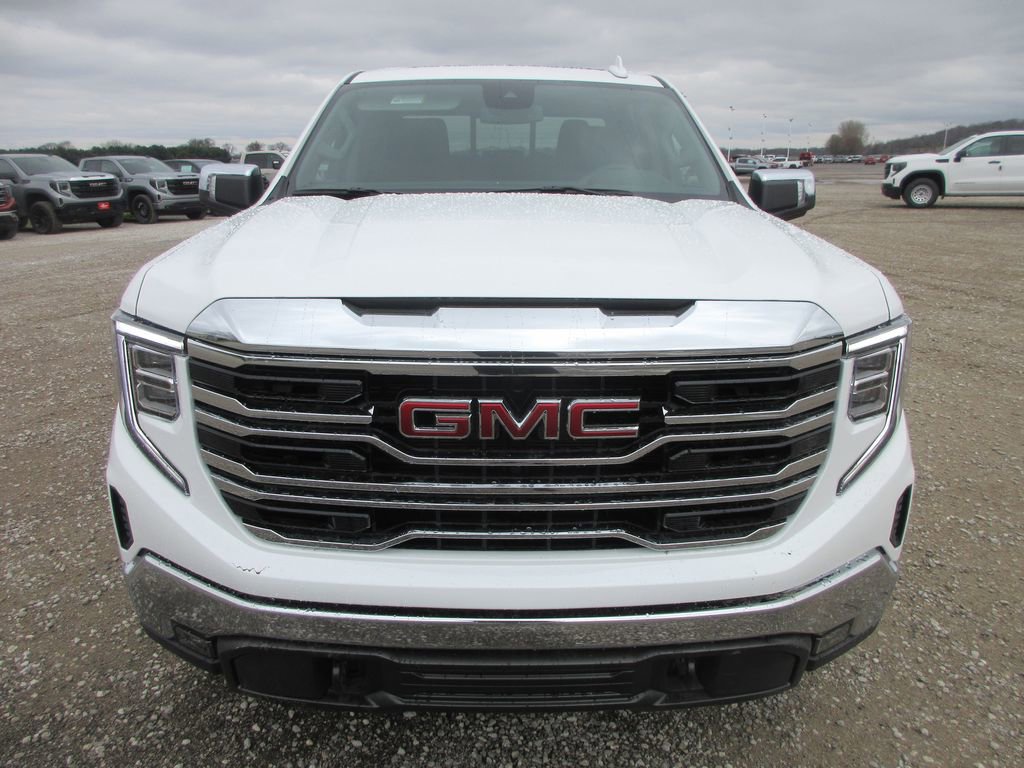 New 2026 GMC Sierra 1500 SLT image 11