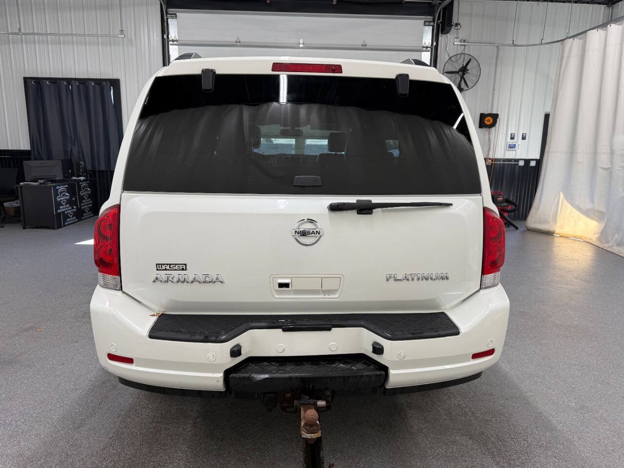 Used 2014 Nissan Armada Platinum w/ 2nd Row Captain Seat Package AWD/4WD image 5