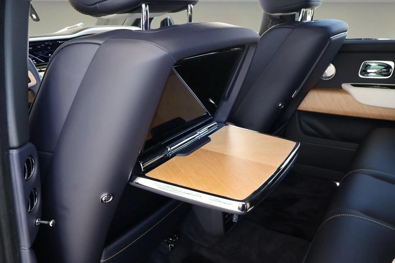 New 2026 Rolls-Royce Cullinan AWD/4WD image 14