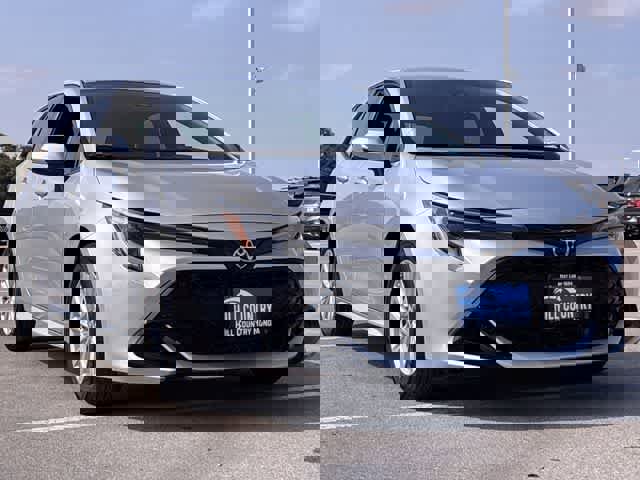 Used 2025 Toyota Corolla SE image 10