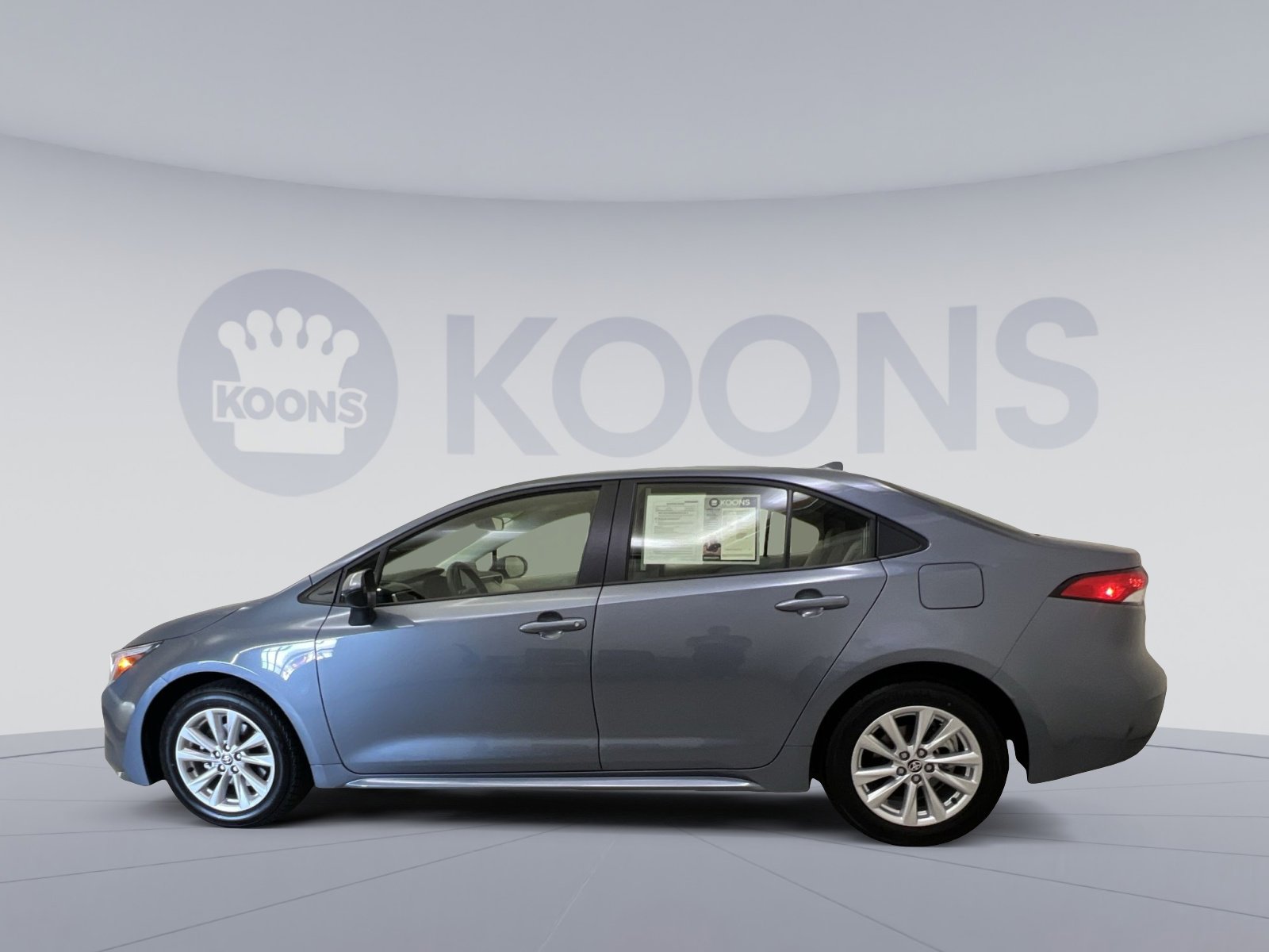 Used 2025 Toyota Corolla LE image 5
