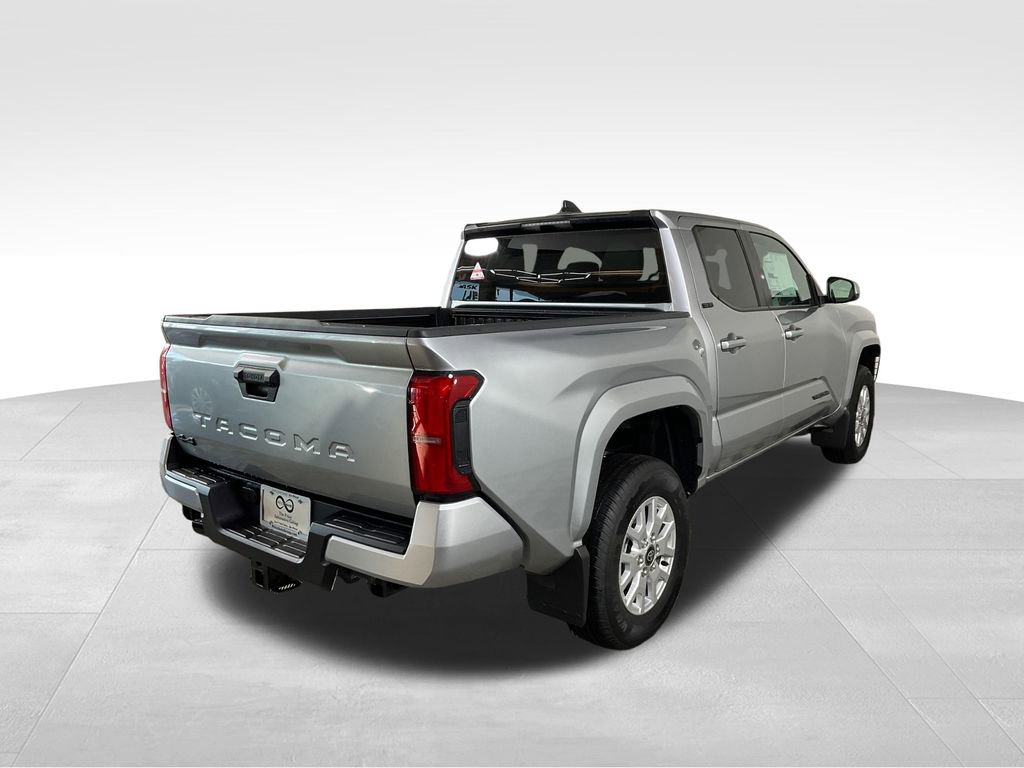 Used 2025 Toyota Tacoma SR5 image 9