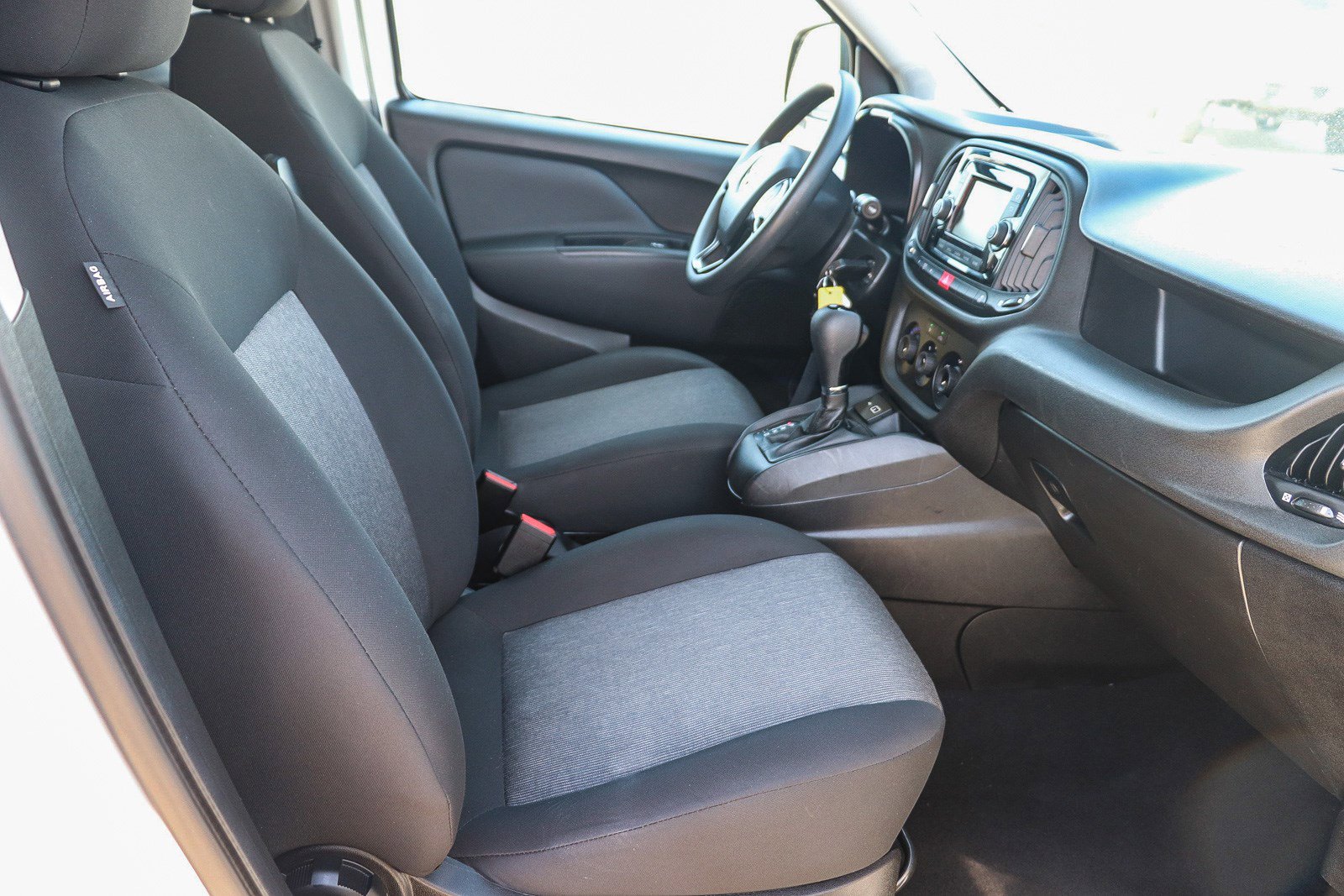Used 2022 RAM ProMaster City Tradesman FWD image 16