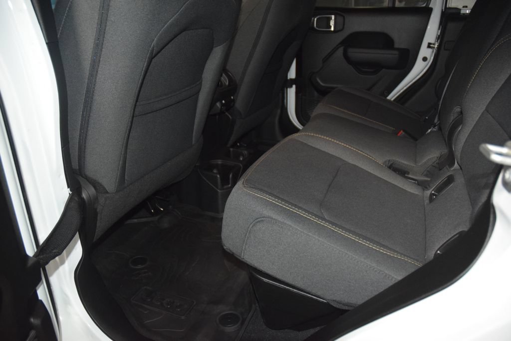 Used 2024 Jeep Gladiator Sport AWD/4WD image 38