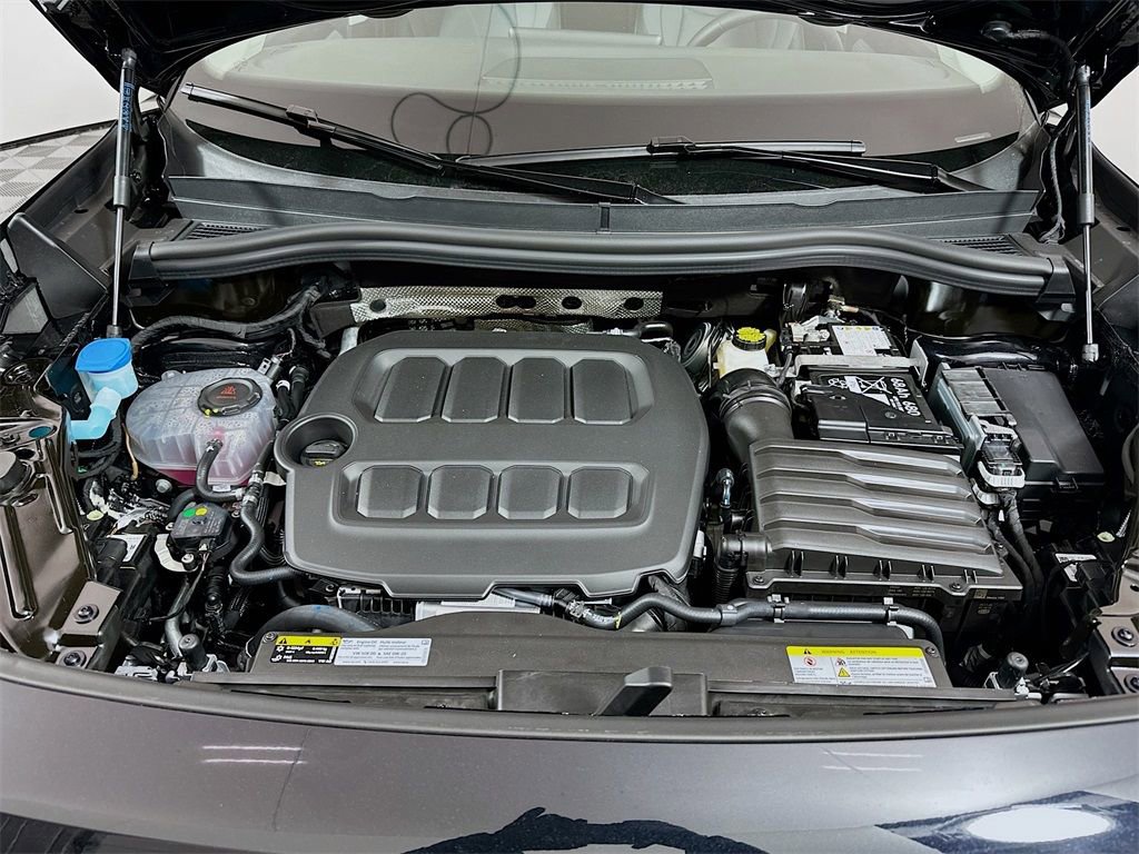 New 2026 Volkswagen Tiguan SE image 6
