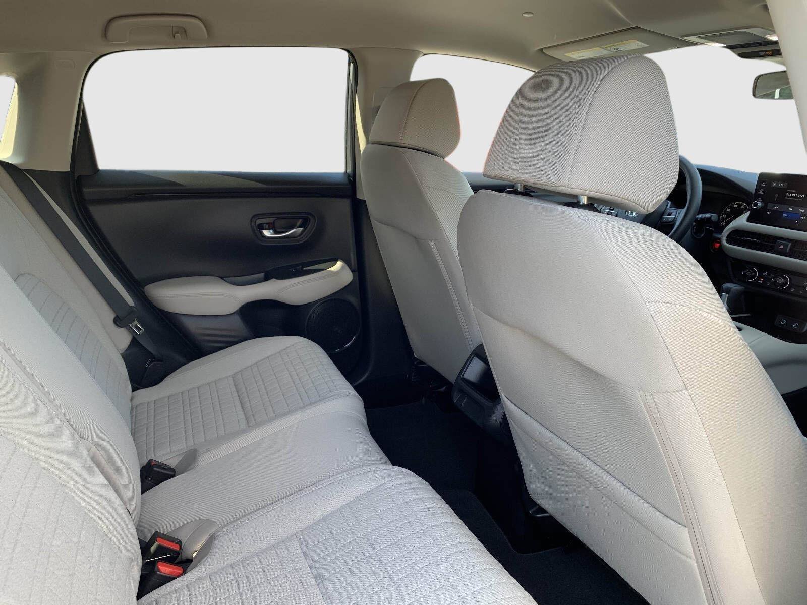 Certified 2026 Honda HR-V LX image 34