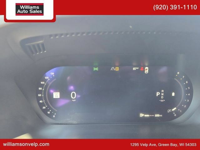 Used 2023 Volvo XC60 B5 Plus AWD/4WD image 23