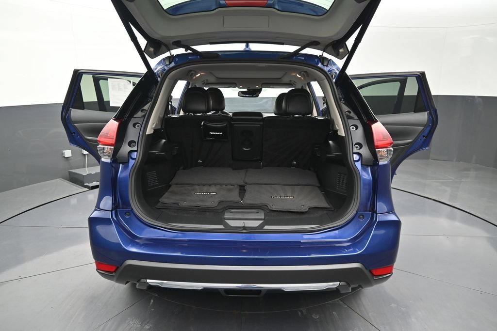 Used 2018 Nissan Rogue SL w/ Premium Package AWD/4WD image 11