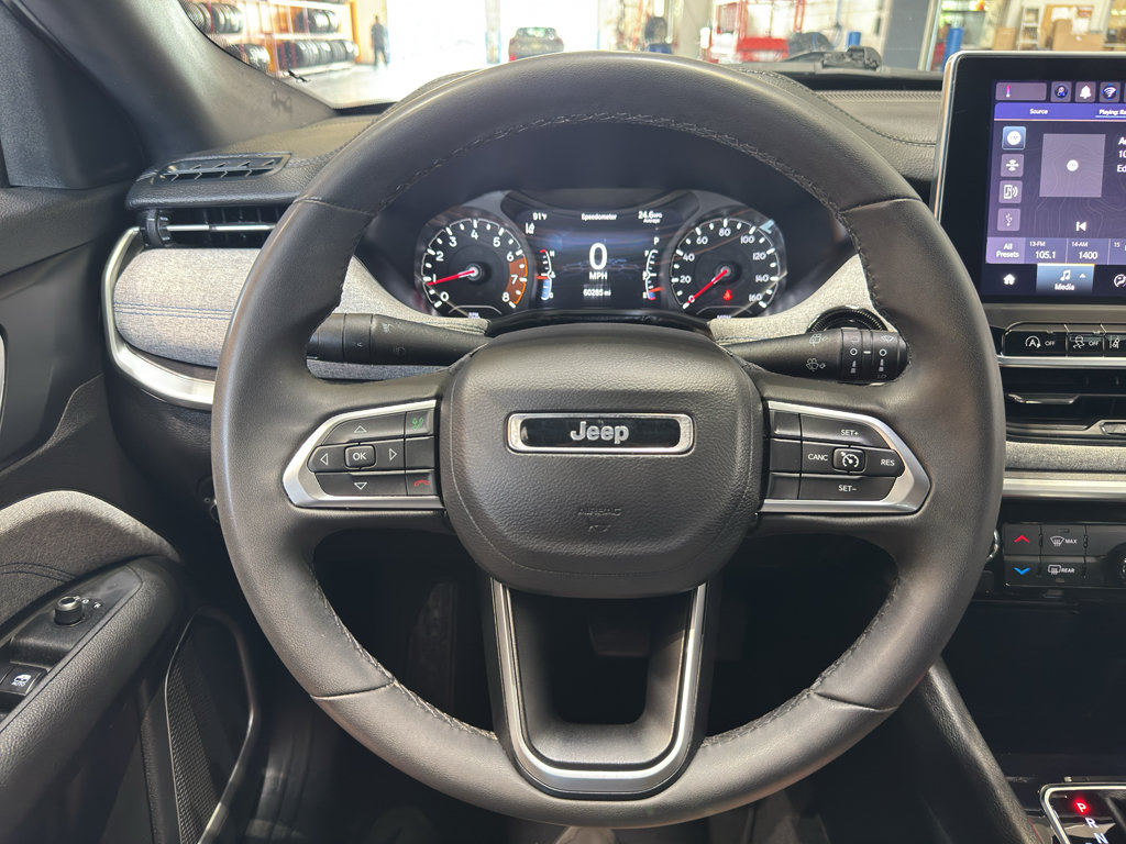 Used 2024 Jeep Compass Latitude AWD/4WD image 21