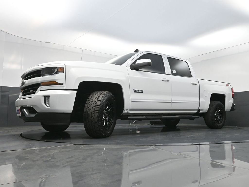 Used 2018 Chevrolet Silverado 1500 LT w/ Texas Edition AWD/4WD image 23