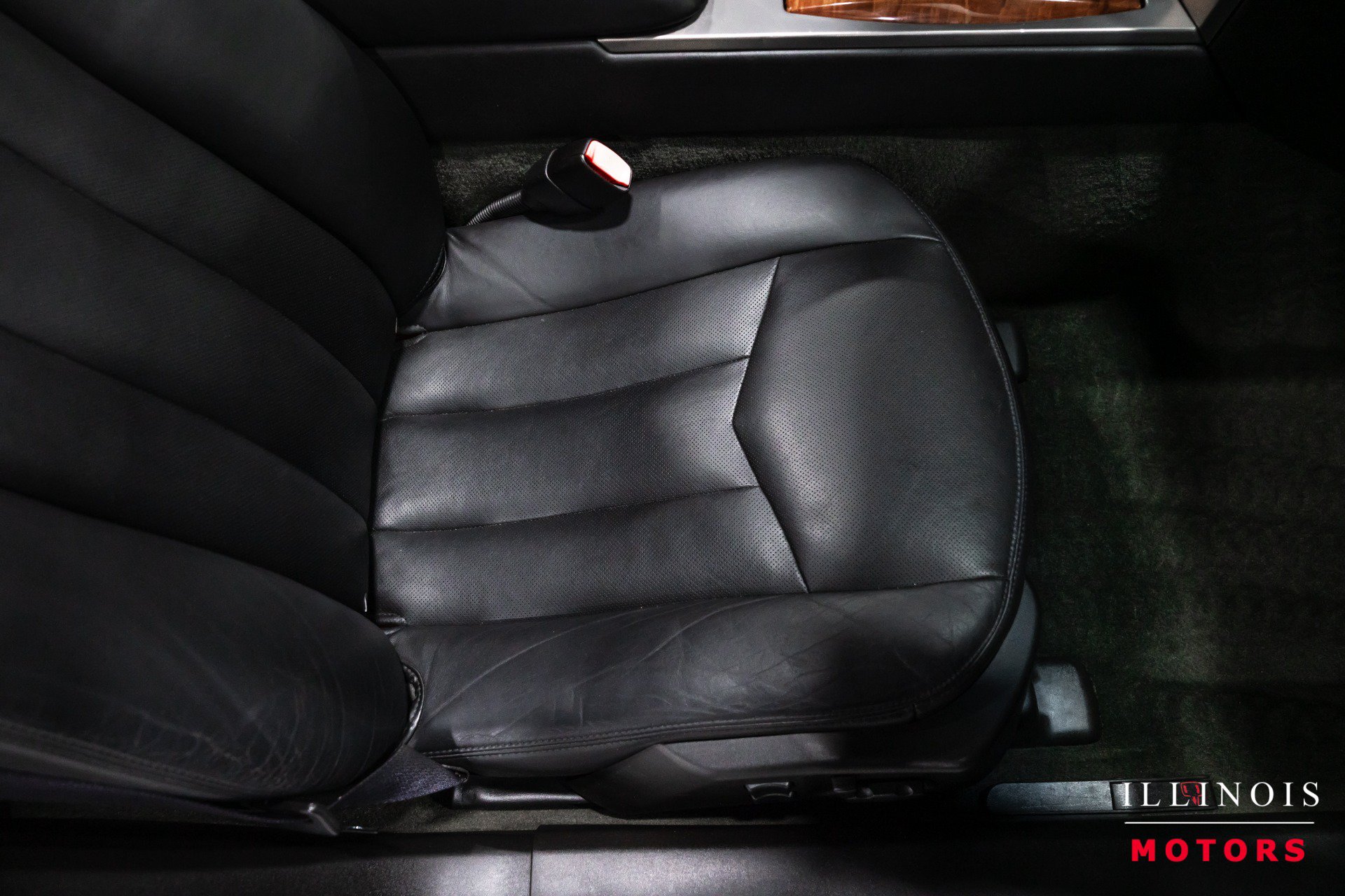 Used 2004 Cadillac XLR RWD image 28
