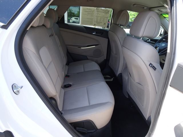 Used 2016 Hyundai Tucson SE w/ Option Group 02 FWD image 18