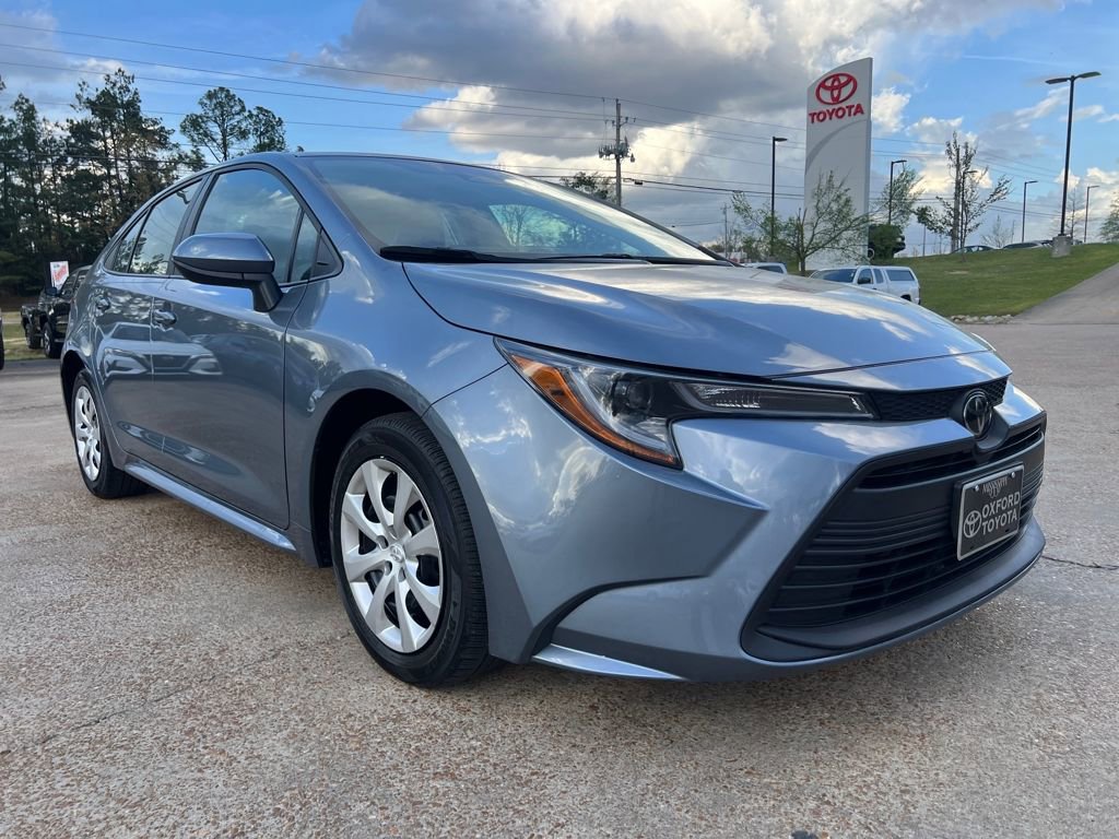 Used 2024 Toyota Corolla LE image 1