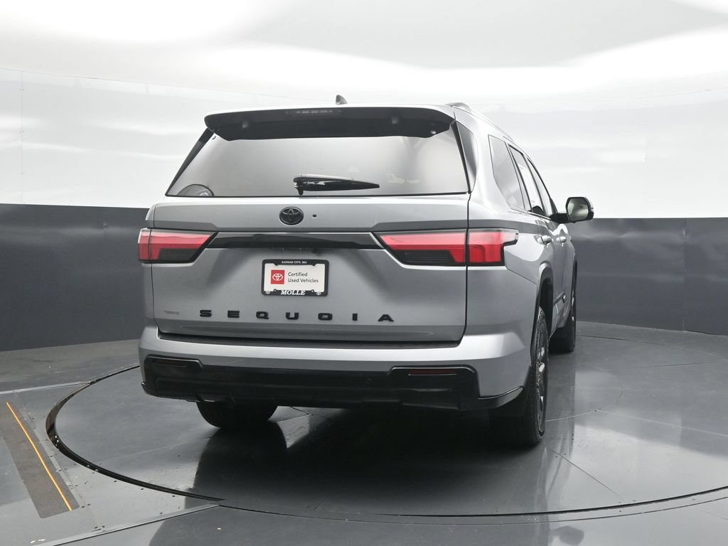Certified 2024 Toyota Sequoia Platinum AWD/4WD image 6
