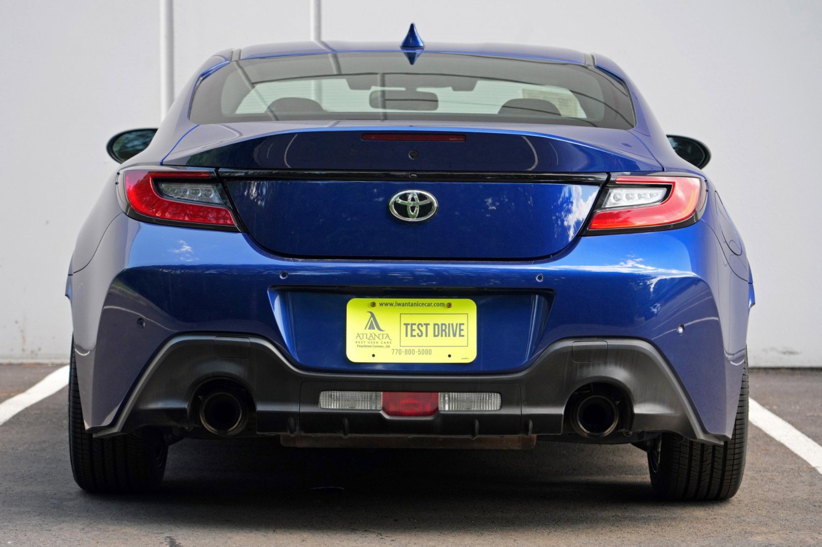 Used 2022 Toyota GR86 RWD image 10