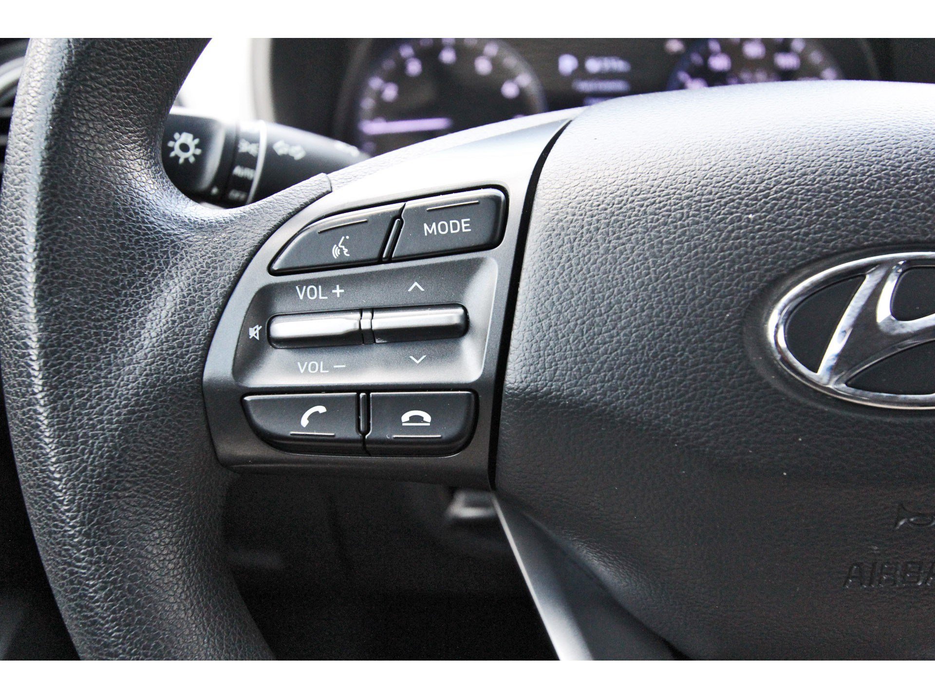 Used 2020 Hyundai Kona SE FWD image 19