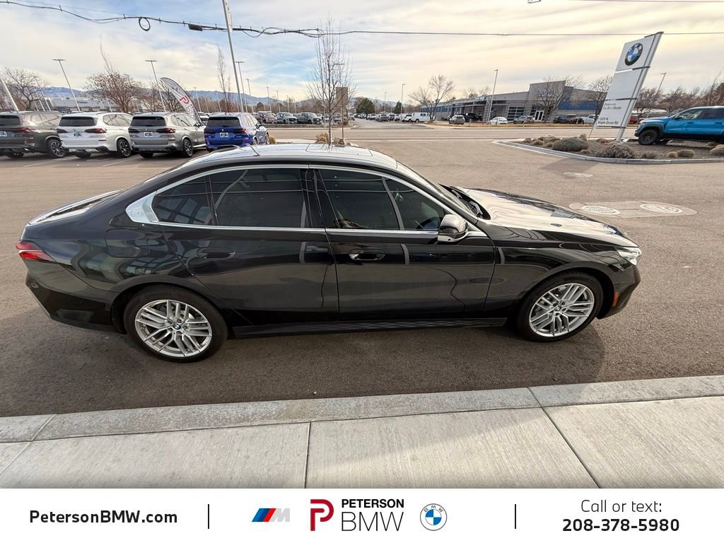 Used 2025 BMW 530i xDrive image 6