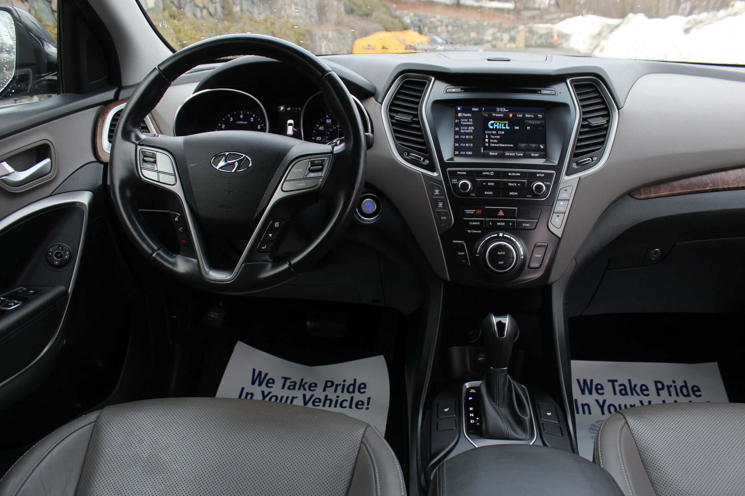 Used 2017 Hyundai Santa Fe SE w/ SE Premium Package 02 image 20