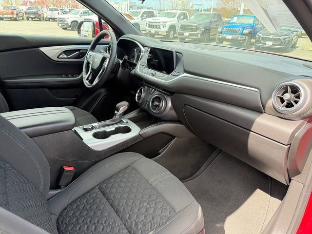 Used 2022 Chevrolet Blazer LT image 43