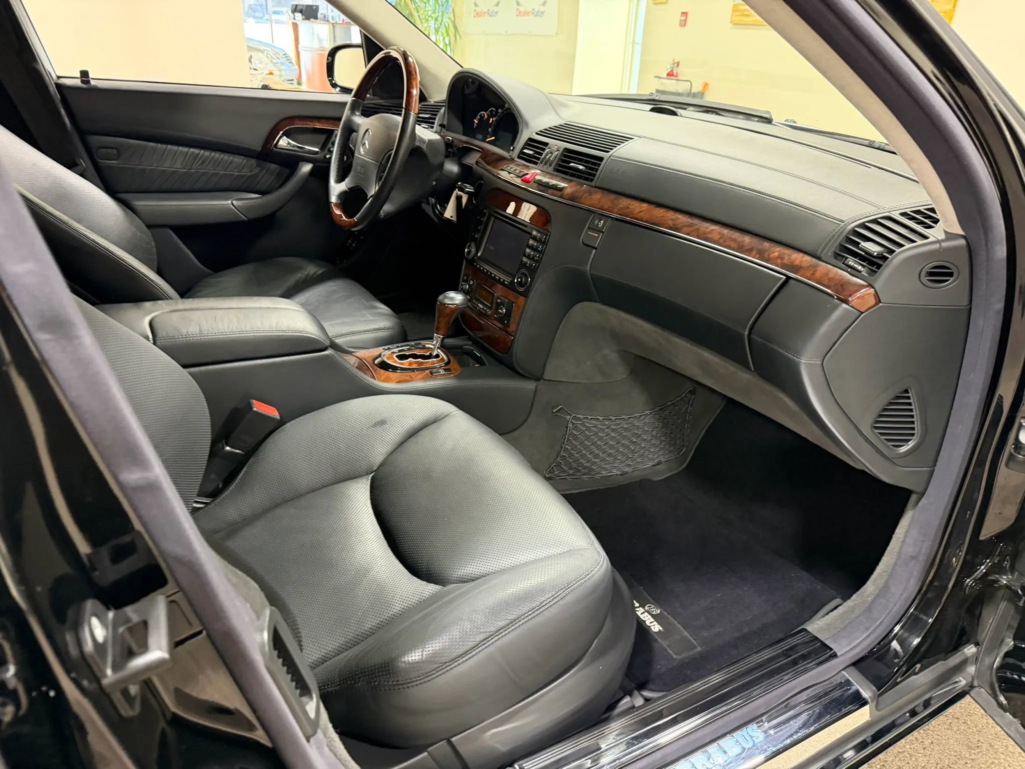 Used 2003 Mercedes-Benz S 600 image 49