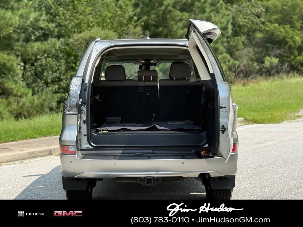 Used 2022 Lexus GX 460 Premium w/ Premium Package AWD/4WD image 18