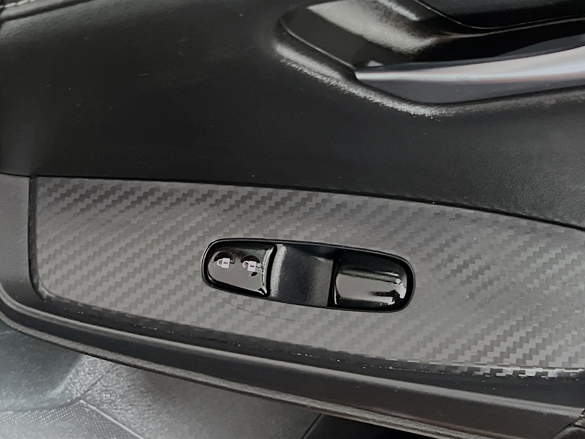 Used 2024 Nissan Sentra SV FWD image 32