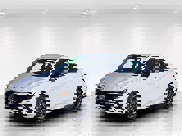 Certified 2025 Hyundai Elantra Sport image 2