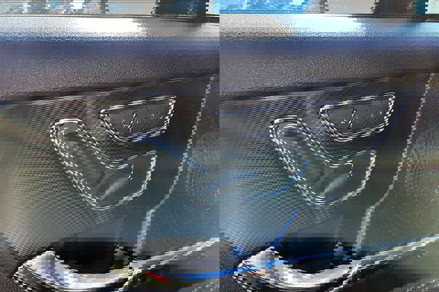 Used 2023 Lincoln Corsair AWD image 34